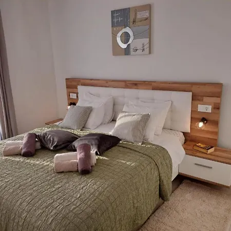 Elegant Ilma With Pool * فوديس