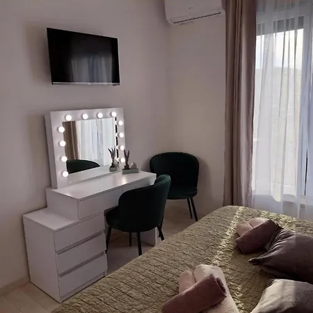 Elegant Ilma With Pool فيلة *