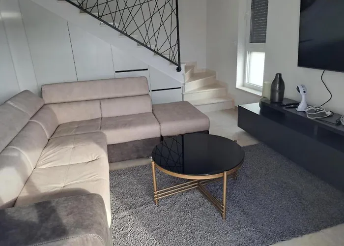 Elegant Ilma With Pool * ヴォディツェ