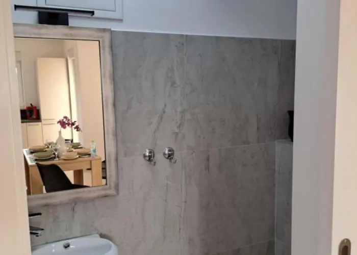 Elegant Ilma With Pool